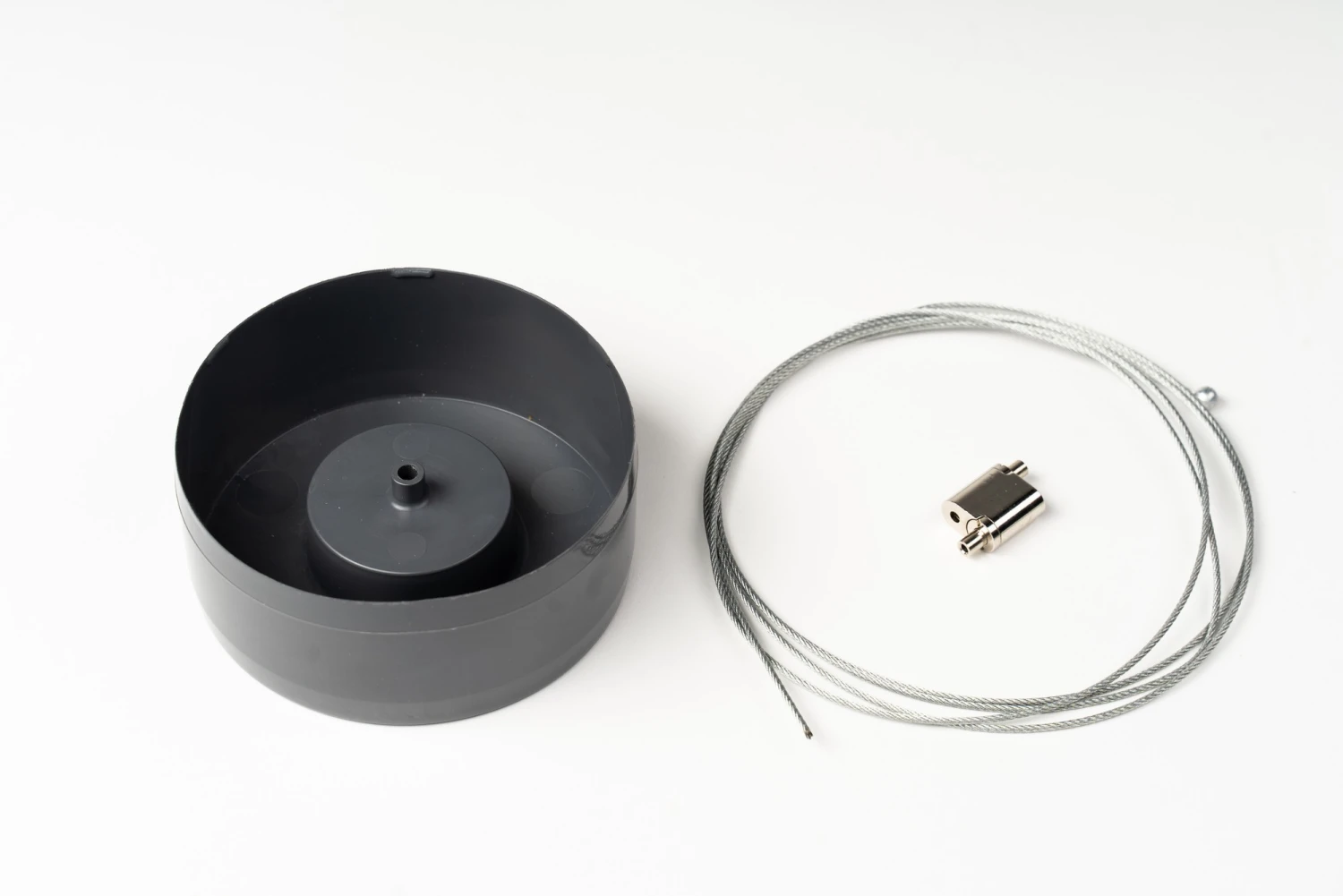 Sissi Strawberry Erdbeerturm Hanging Weiß (4 Etagen) | Erdbeertürme Von Gusta Garden 4 Sissi Strawberry Erdbeerturm Hanging Weiß (4 Etagen) | Erdbeertürme Von Gusta Garden – Bild 4